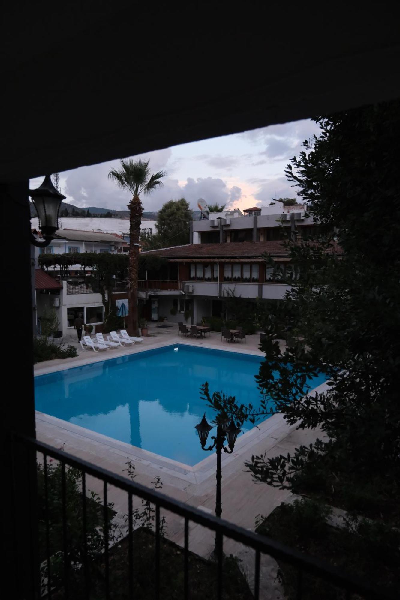 Artemis Yoeruek Otel Old Town Pamukkale Luaran gambar